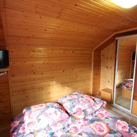 Complex "Shum Lisu" Apartman Tatariv Kültér fotó