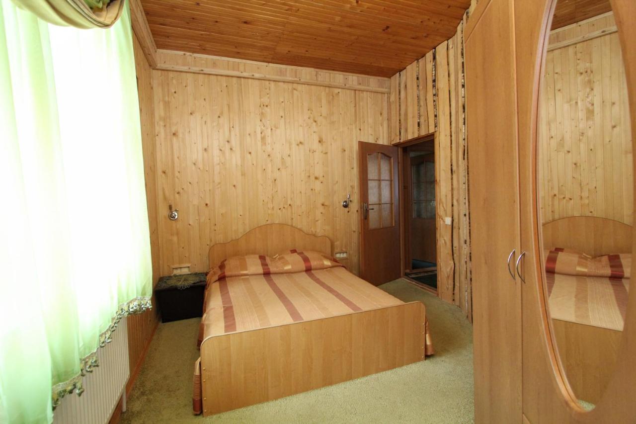 Complex "Shum Lisu" Apartman Tatariv Kültér fotó