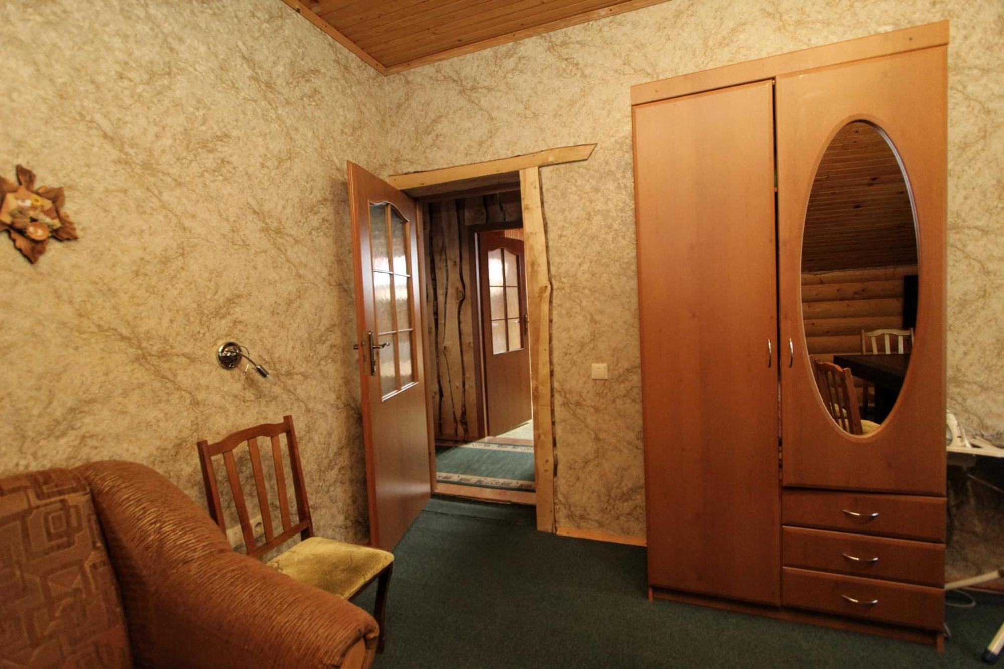 Complex "Shum Lisu" Apartman Tatariv Szoba fotó